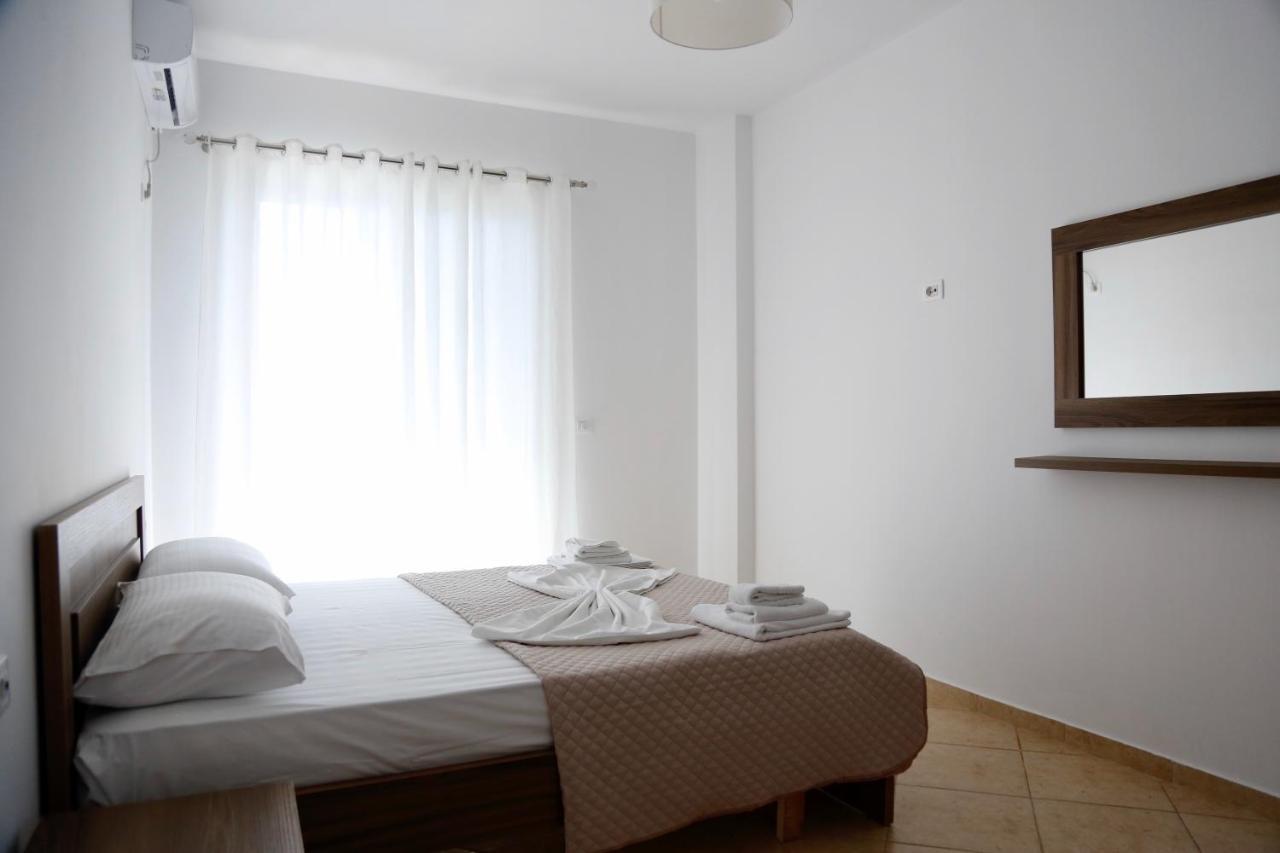 Sea La Vie Apartments Sarandë 外观 照片
