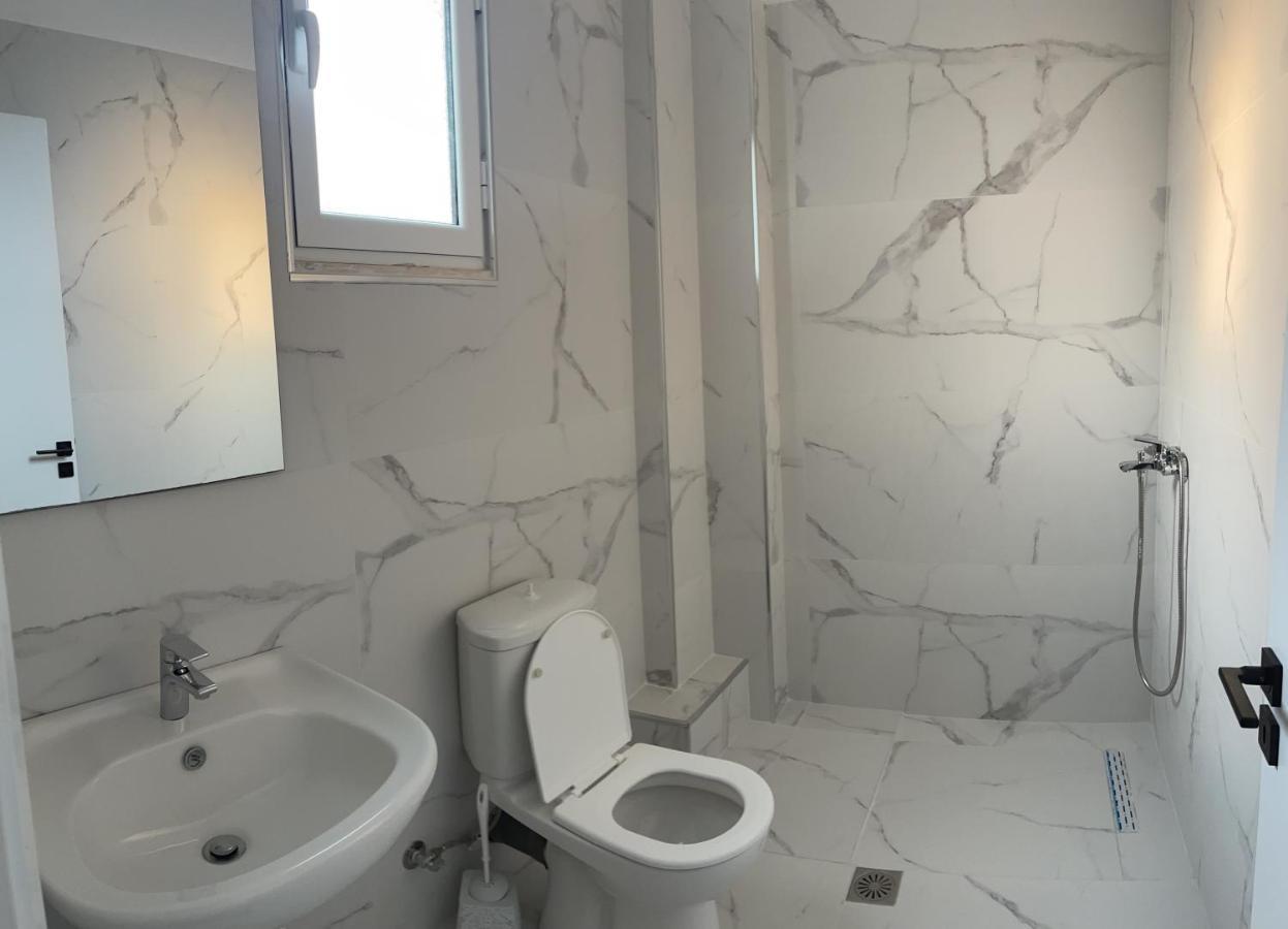 Sea La Vie Apartments Sarandë 外观 照片